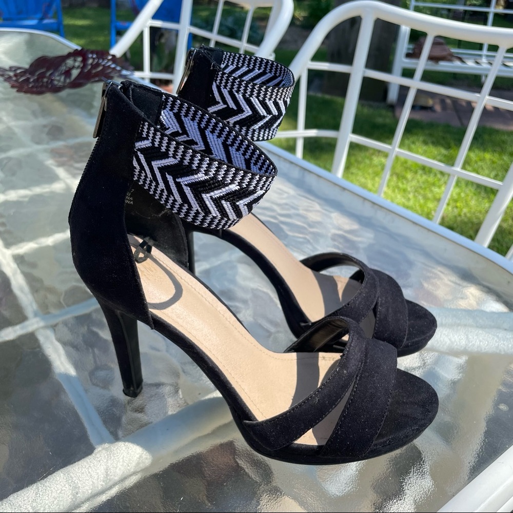 H&M Black heels with Ankle Strap